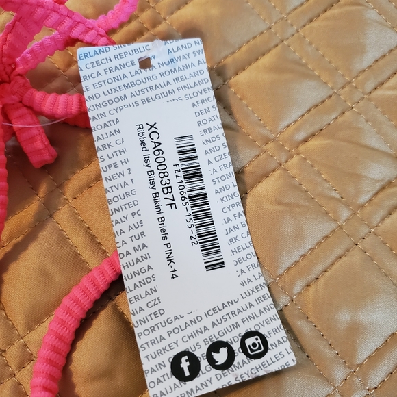 NWT Beach Boohoo Ribbed Itsy Bitsy Pink Bikini, Size 10 - Picture 11 of 13